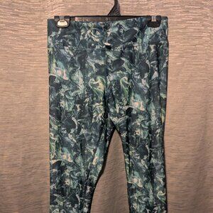 LOLE turquoise and white 3/4 leggings